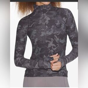Lululemon outrun the element 1/2 zip pullover shirt 4 black camo
